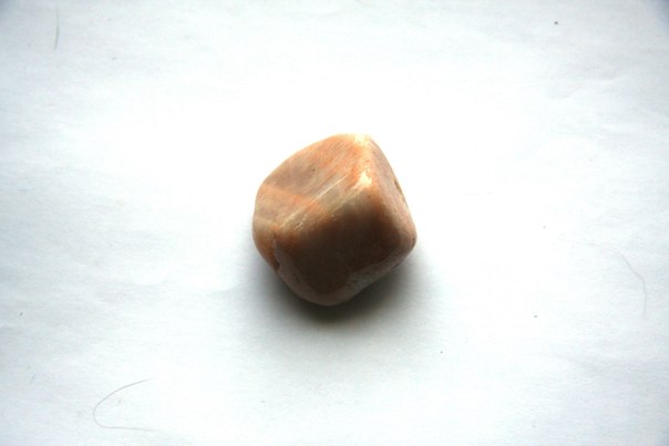 Энергия камней № 51 Лунный камень (окатанный камень) фото, обсуждение